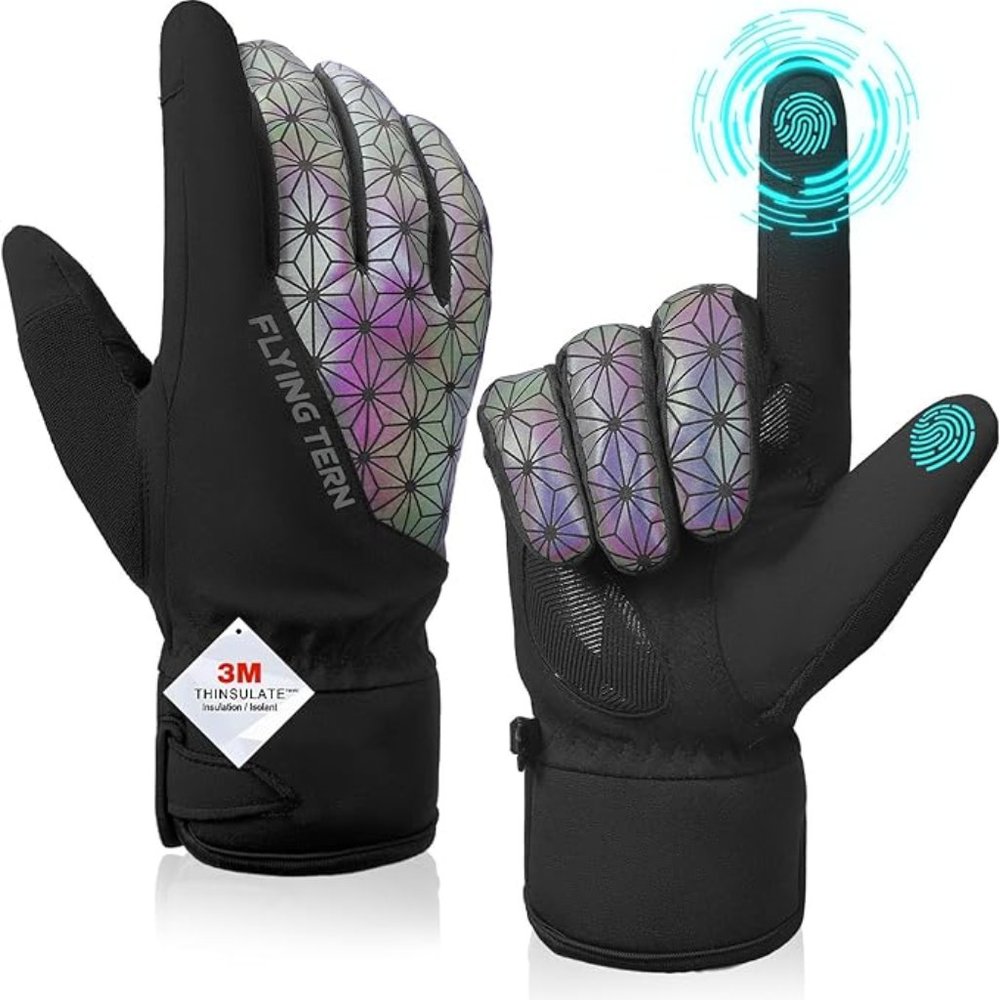 Skiing gloves waterproof